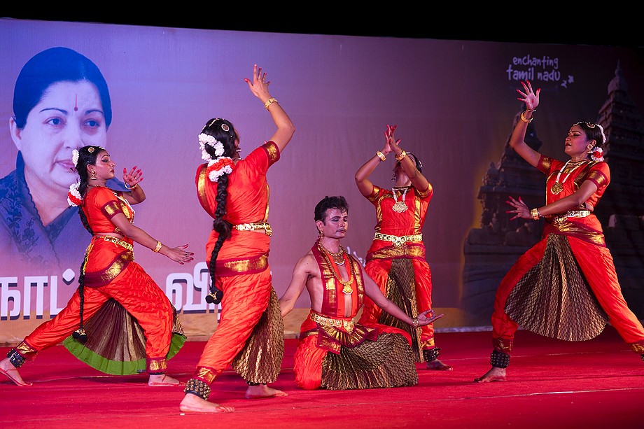 Saroja Vaidyanathan (Mamallapuram Dance Festival 2012 - Bharatanatyam)